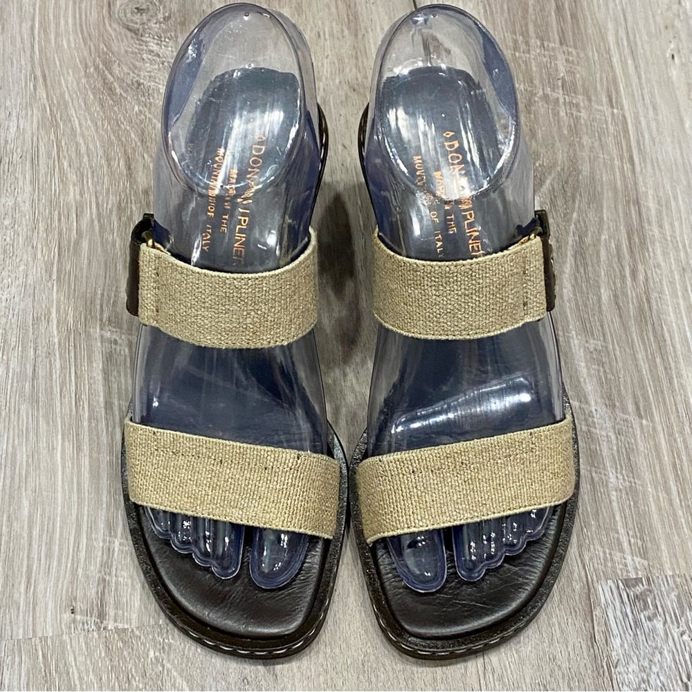 Donald J Pliner Chunky Heel Sandals